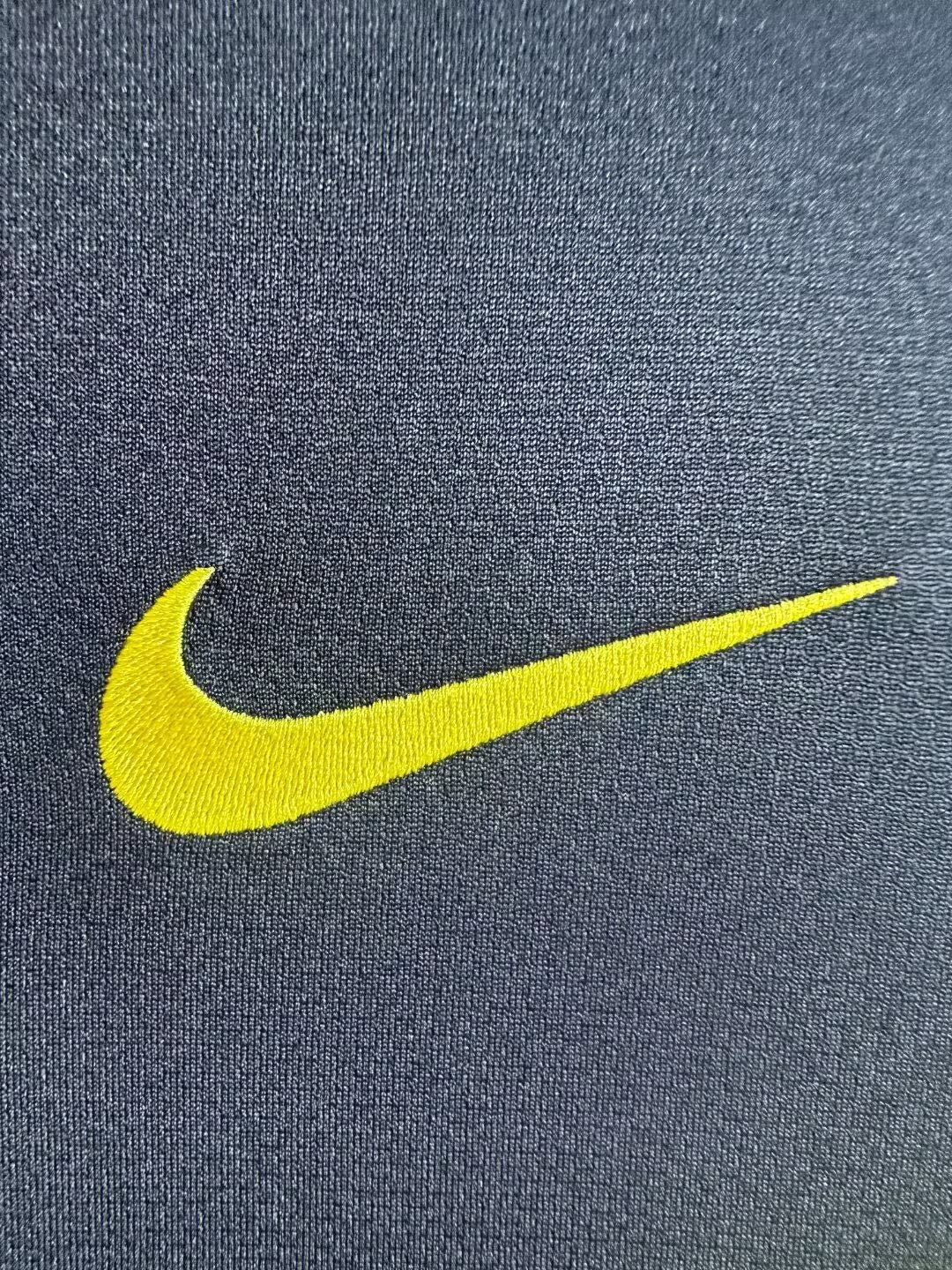 Barcelona 2011/12 away shirt