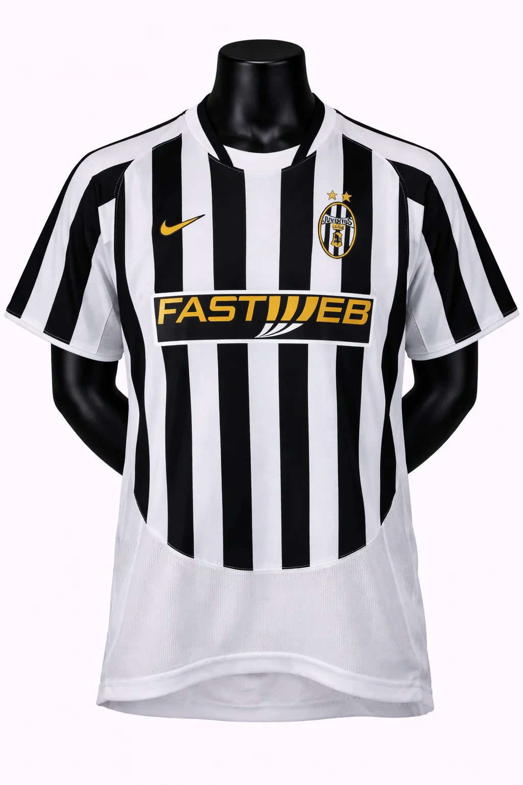 Juventus 2003/04 home shirt