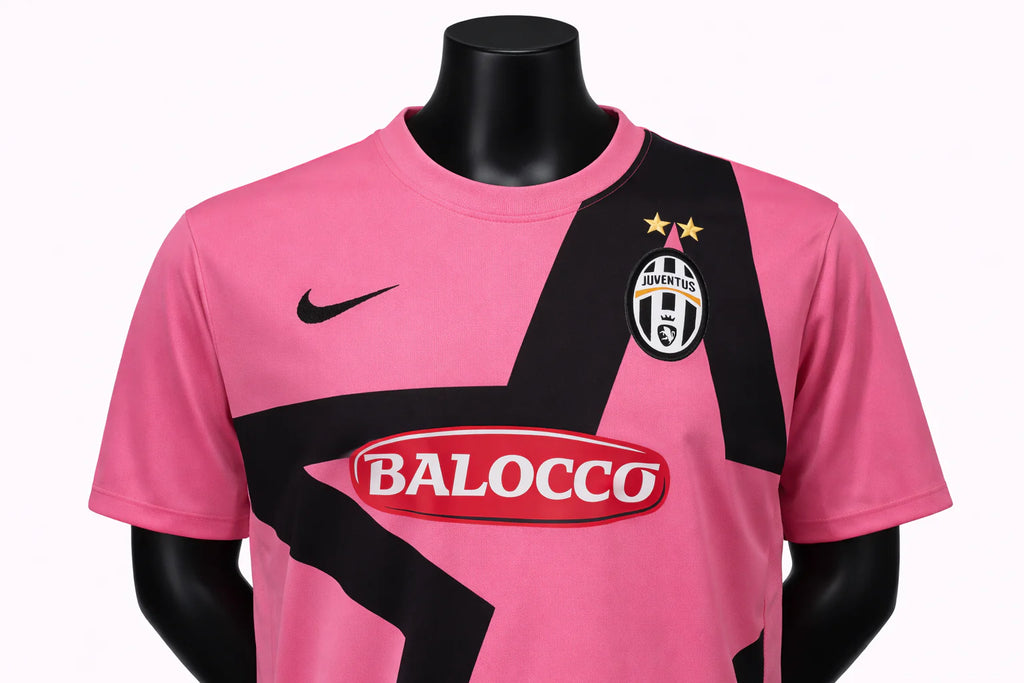 Juventus 2012/13 away shirt