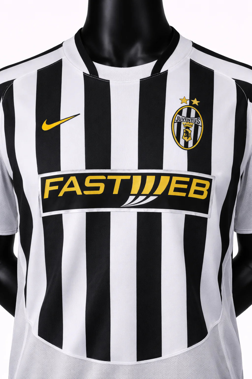 Juventus 2003/04 home shirt