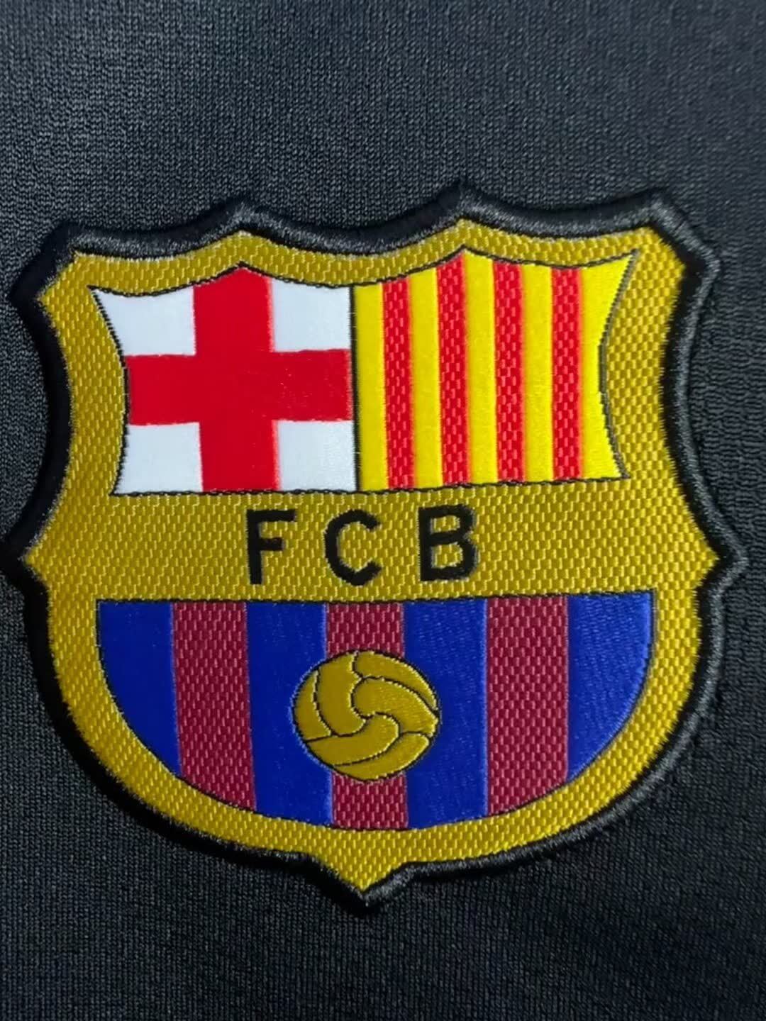 Barcelona 2011/12 away shirt