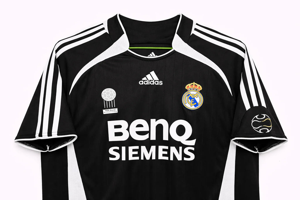 Real Madrid 2006/07 away shirt