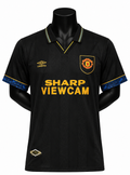 Manchester United 1993/95 away shirt